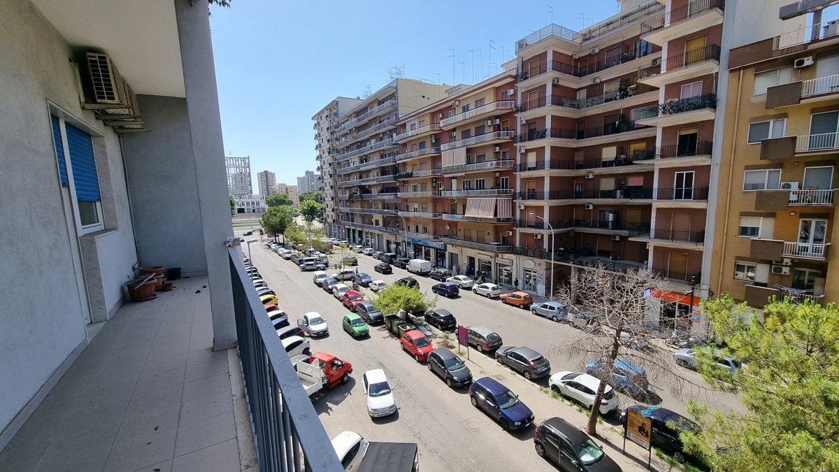 Foto 5 di 19 - Appartamento in affitto a Taranto