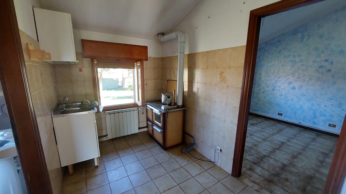 Foto 9 di 12 - Casa indipendente in vendita a Pettorazza Grimani