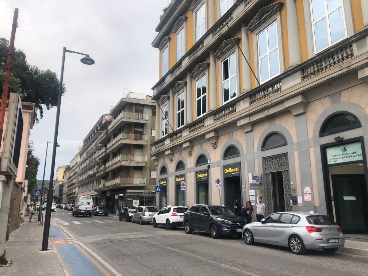Foto 5 di 8 - Ufficio in vendita a Caserta
