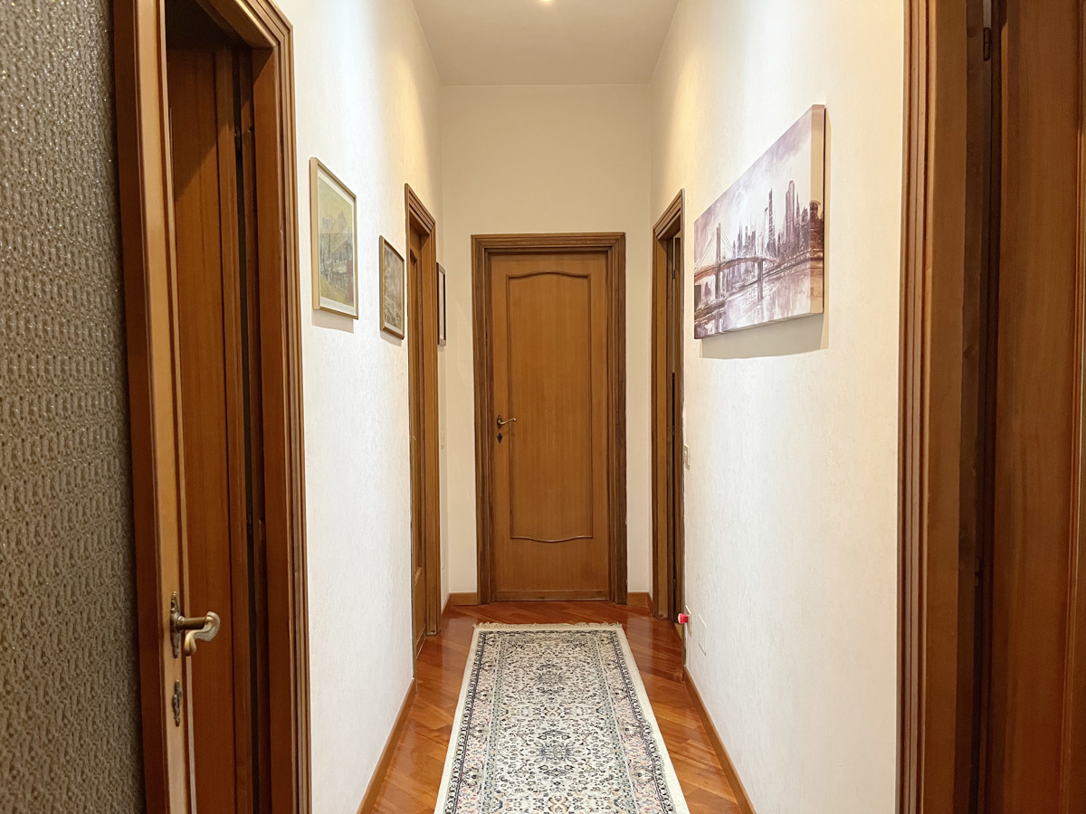 Foto 15 di 31 - Appartamento in vendita a Roma