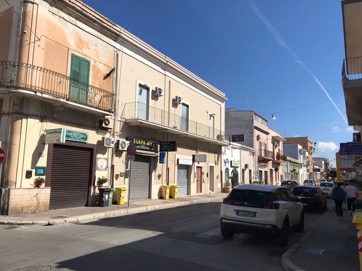 Foto 2 di 20 - Casa indipendente in vendita a Taranto