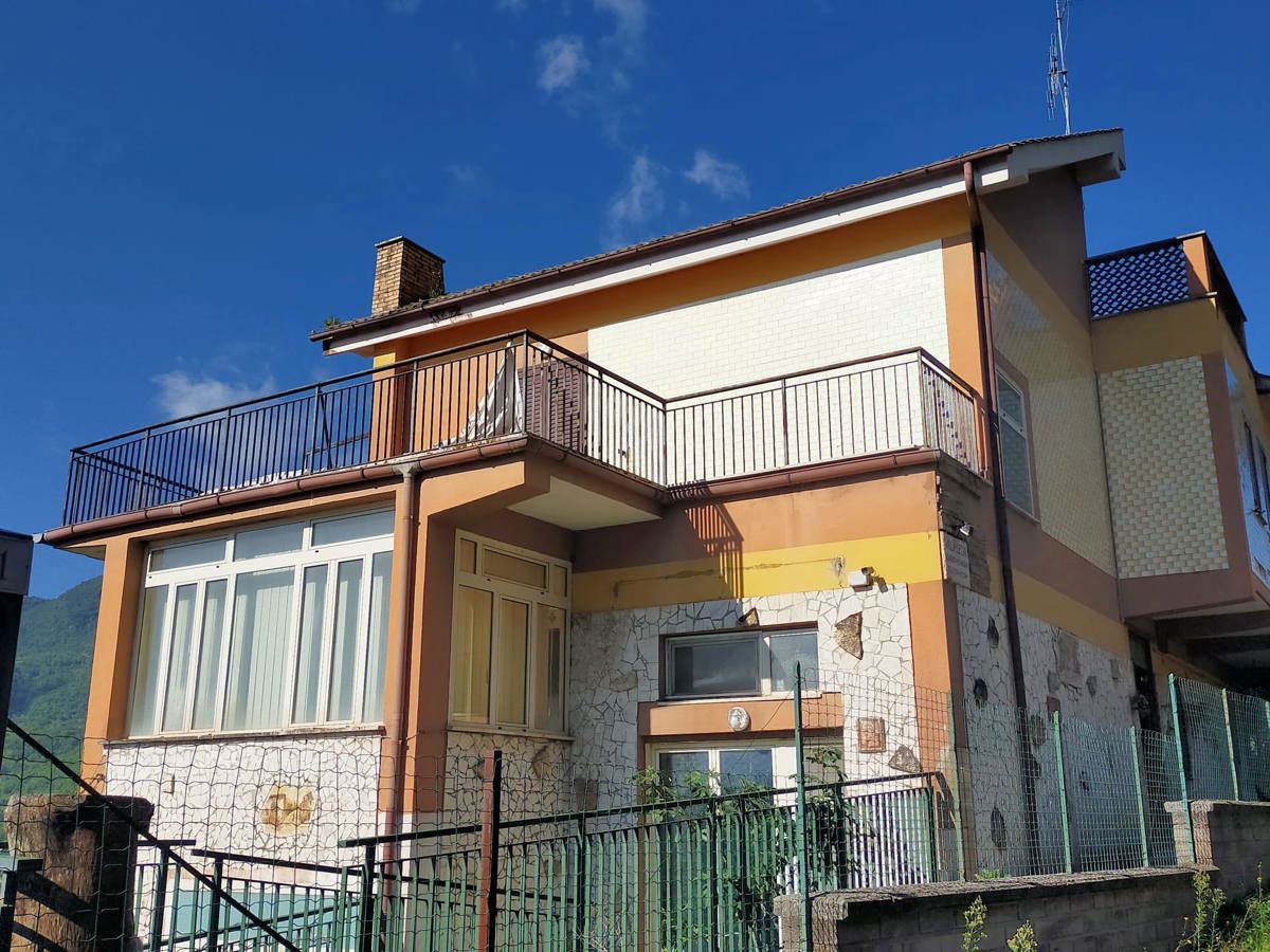 Foto 31 di 32 - Villa in vendita a Roviano