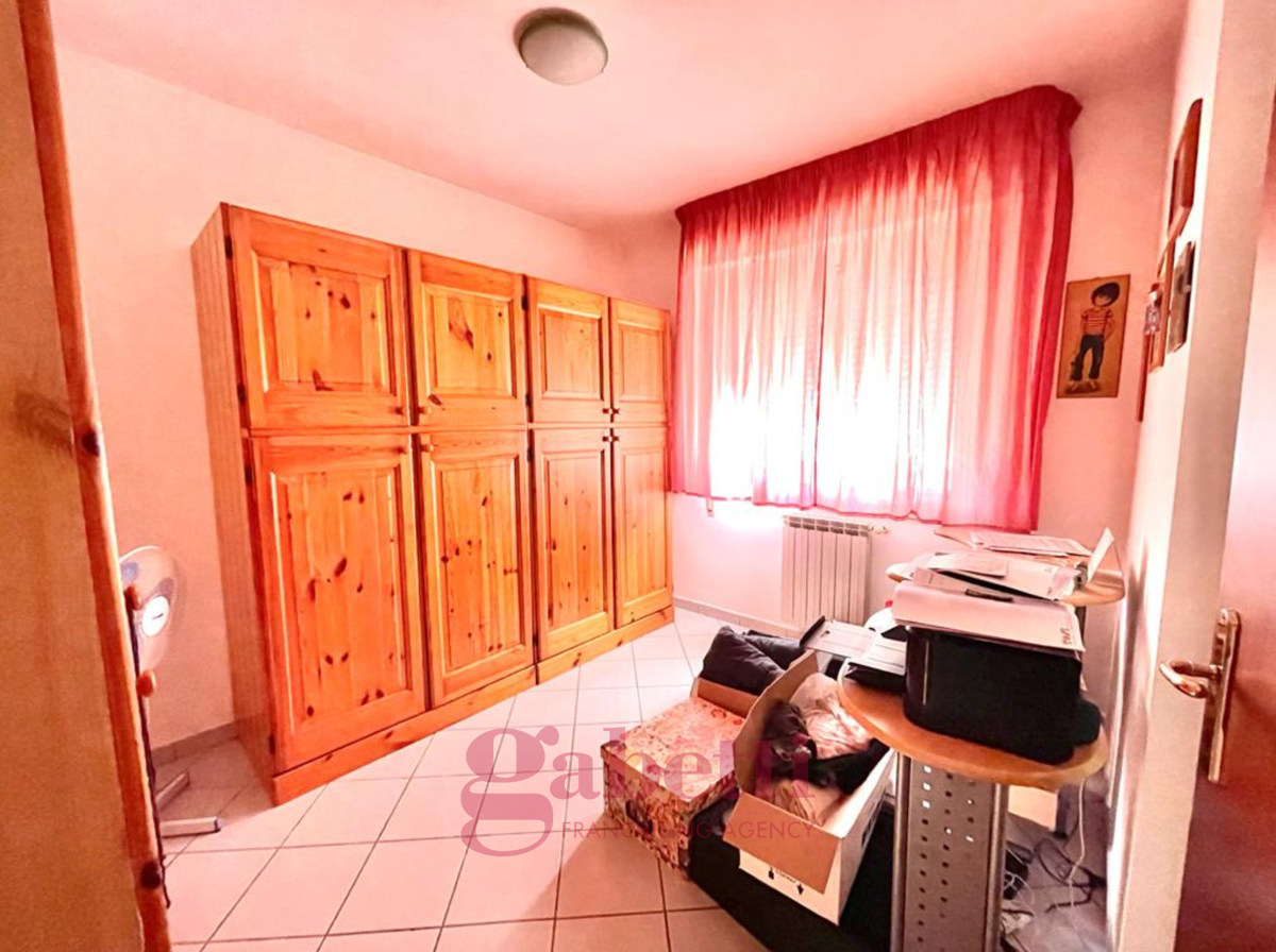 Foto 13 di 15 - Villa a schiera in vendita a Pontedera