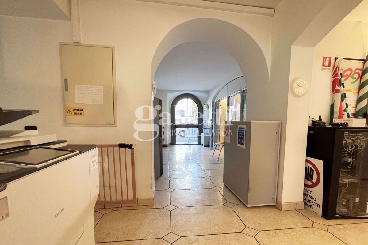 Foto 1 di 17 - Ufficio in affitto a Riva del Garda