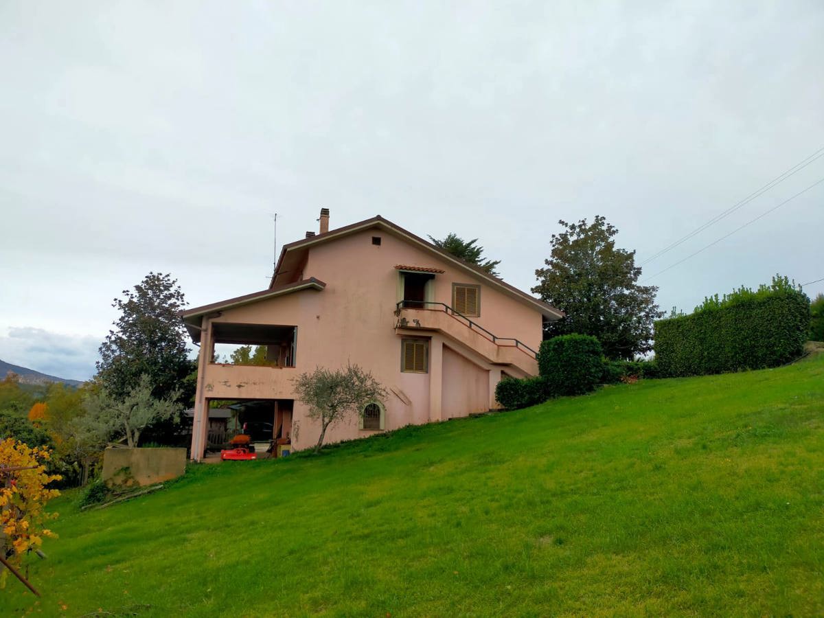 Foto 22 di 37 - Villa in vendita a Vicovaro