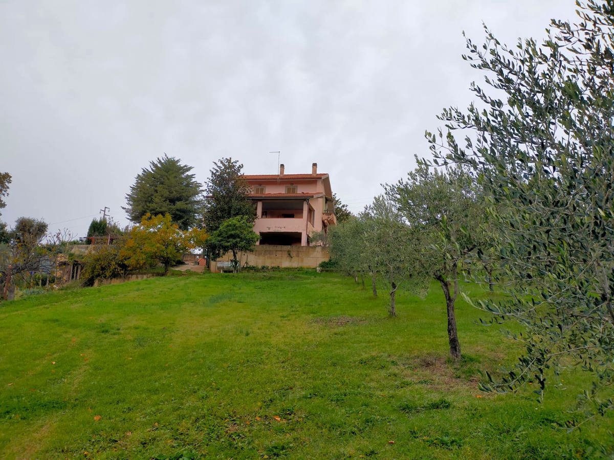 Foto 14 di 37 - Villa in vendita a Vicovaro