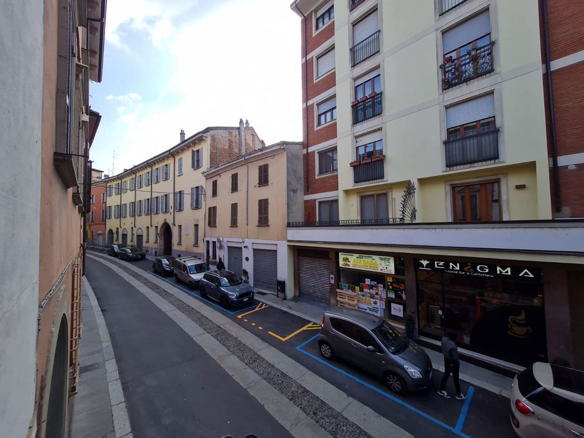 Foto 19 di 27 - Appartamento in vendita a Piacenza
