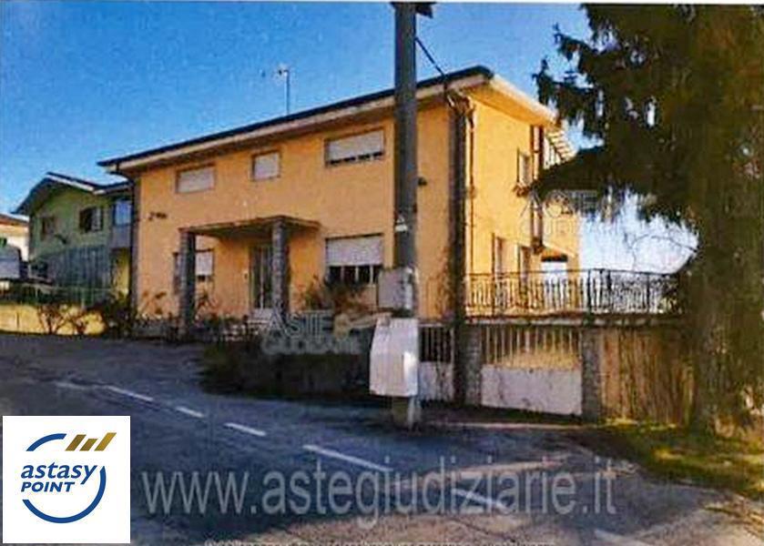 Foto 1 di 33 - Casa indipendente in vendita a Fossano