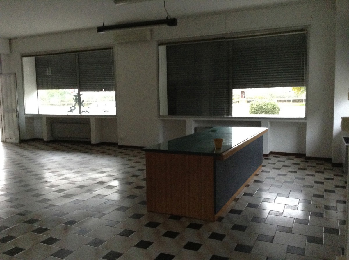 Foto 4 di 6 - Ufficio in affitto a Adria