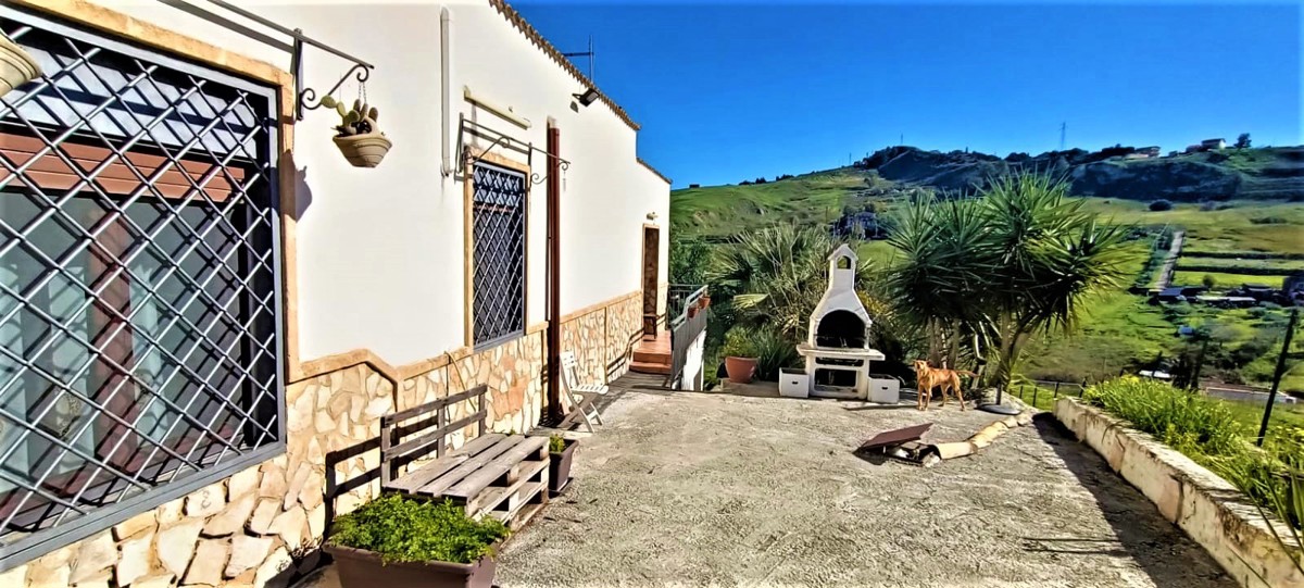 Foto 3 di 14 - Villa in vendita a Agrigento