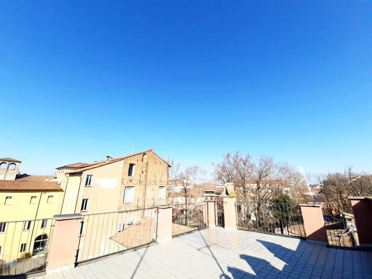 Foto 15 di 19 - Appartamento in vendita a Piacenza