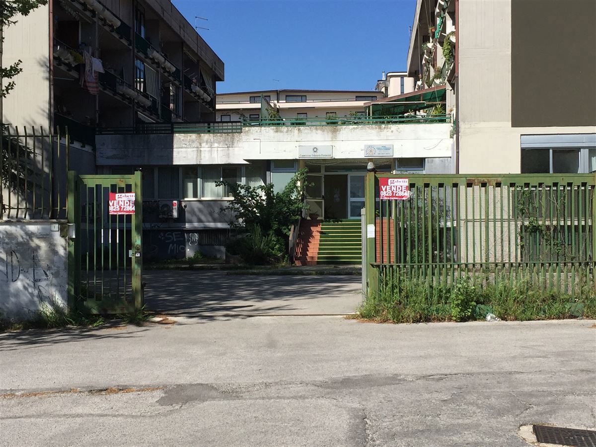 Foto 5 di 13 - Ufficio in vendita a Avellino