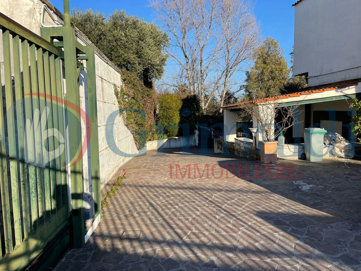 Foto 38 di 42 - Villa in vendita a Giugliano in Campania