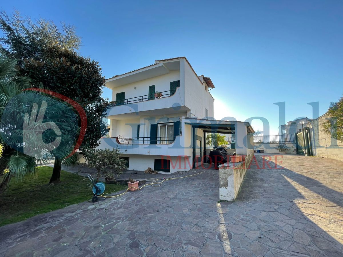 Foto 37 di 42 - Villa in vendita a Giugliano in Campania