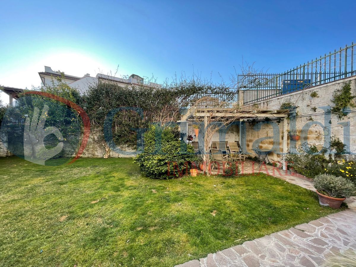 Foto 35 di 42 - Villa in vendita a Giugliano in Campania