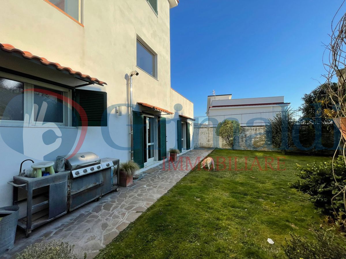 Foto 33 di 42 - Villa in vendita a Giugliano in Campania