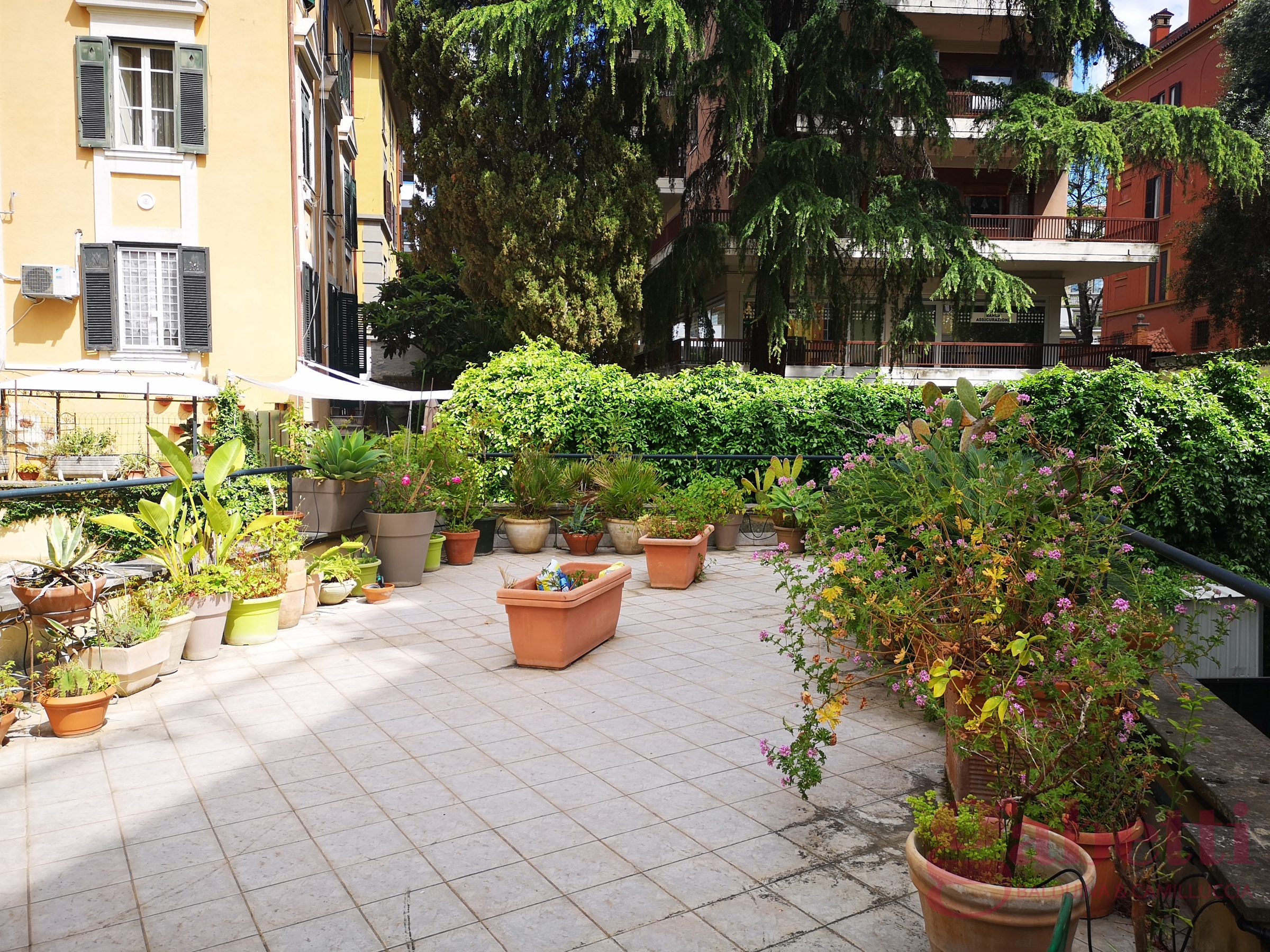 Foto 25 di 27 - Appartamento in vendita a Roma