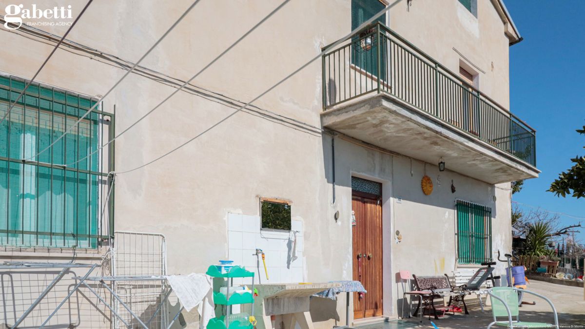 Foto 26 di 40 - Casa indipendente in vendita a Lanciano