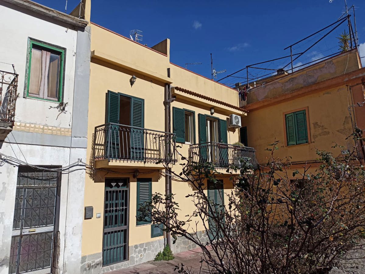 Foto 2 di 15 - Casa indipendente in vendita a Messina