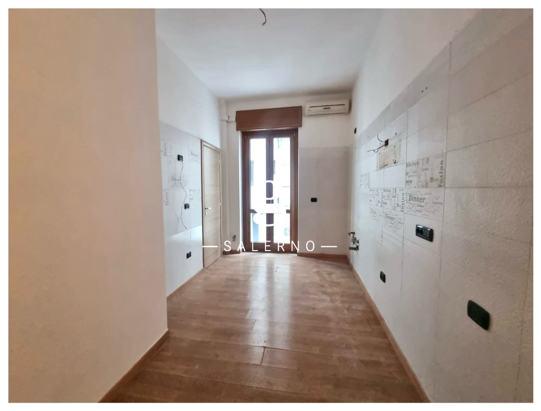 Foto 8 di 9 - Appartamento in vendita a Salerno