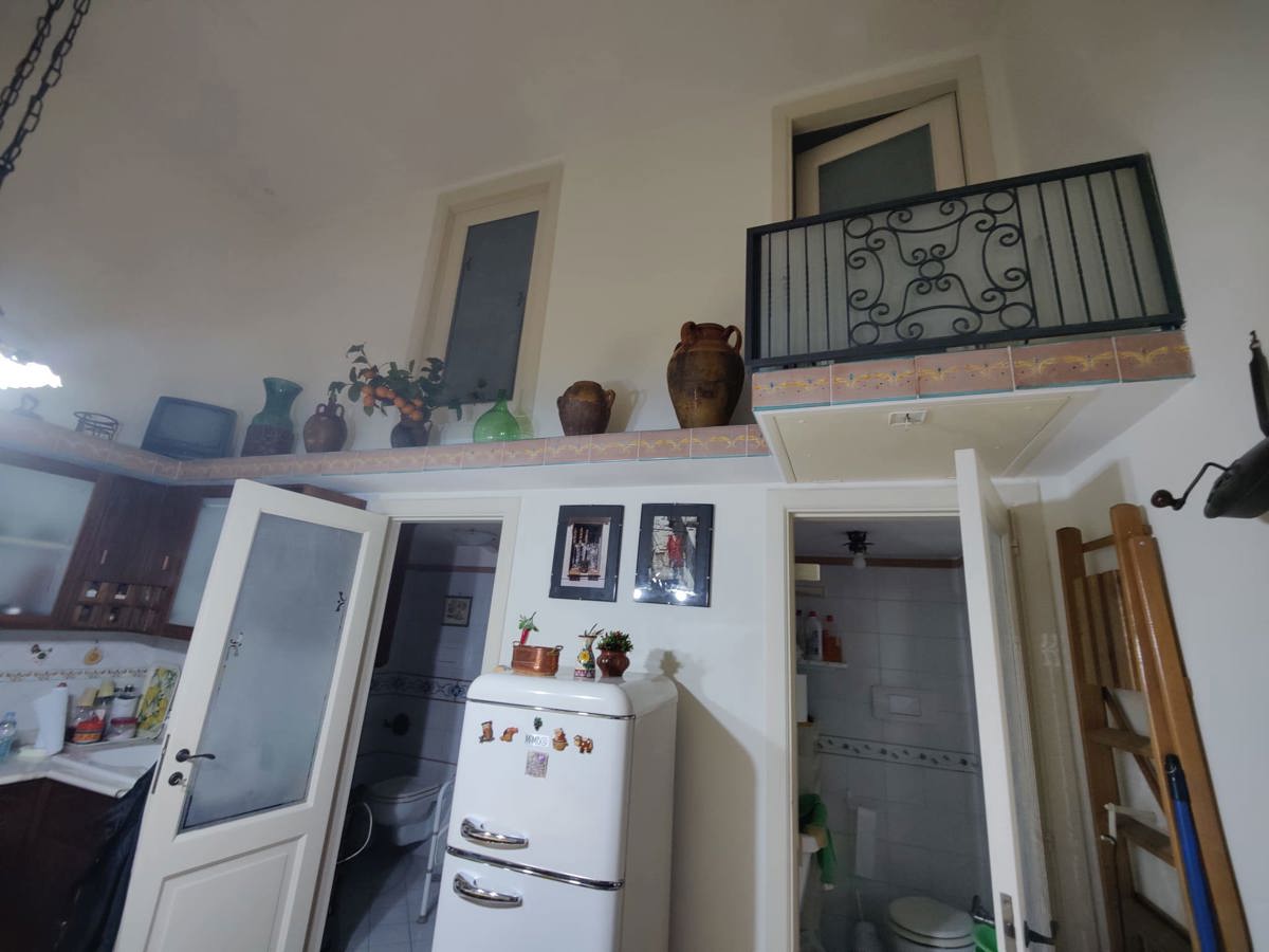Foto 23 di 24 - Appartamento in vendita a Napoli