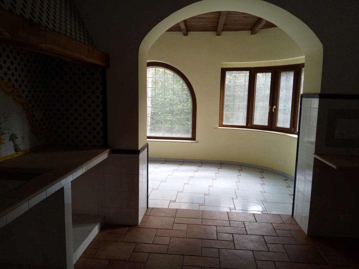 Foto 4 di 25 - Villa in vendita a Carsoli