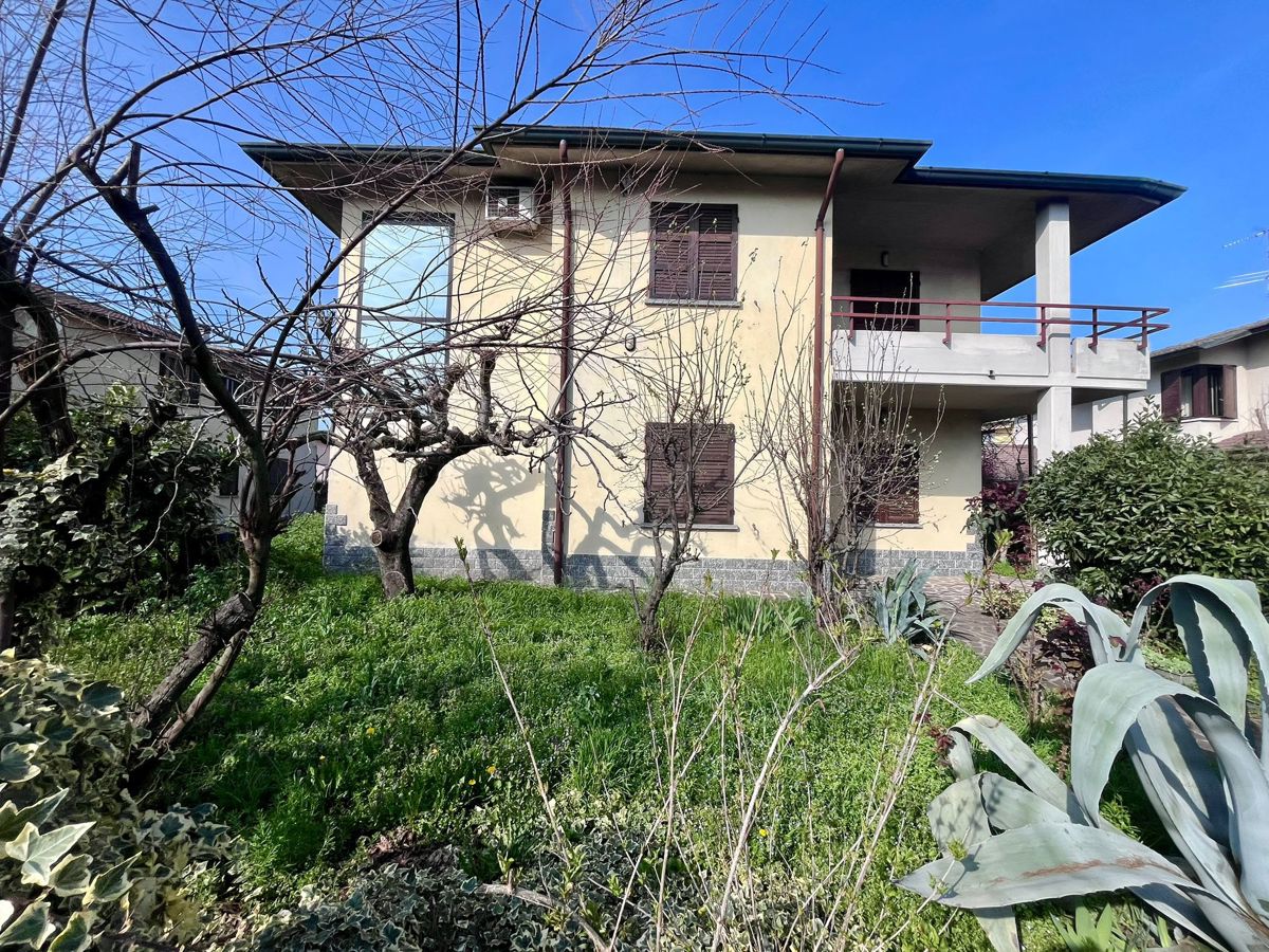 Villa in vendita a Castelverde (CR)