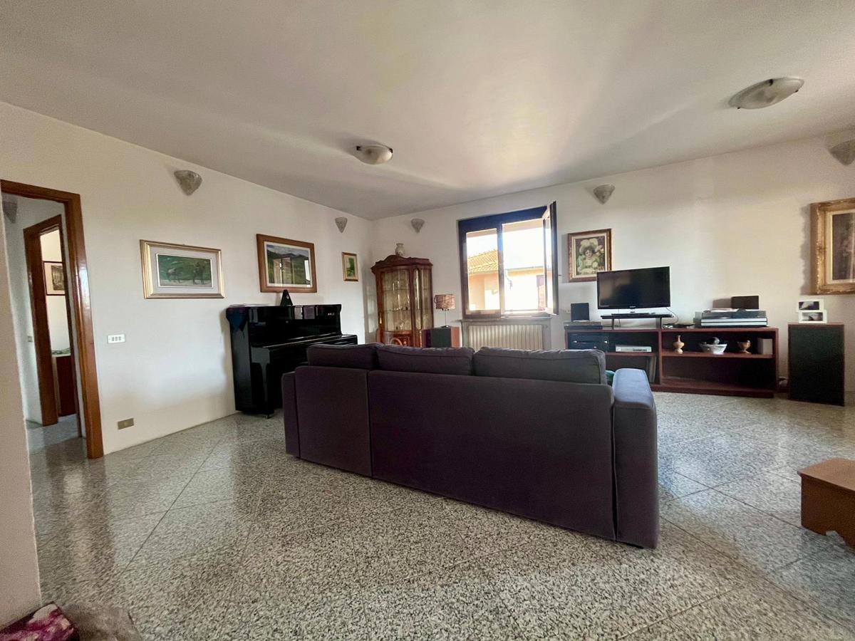 Foto 28 di 46 - Villa in vendita a Castelverde