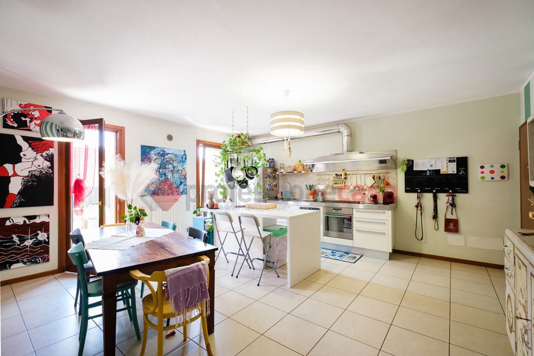 Foto 2 di 15 - Appartamento in vendita a San Giovanni Lupatoto