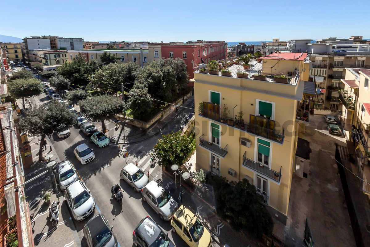 Foto 31 di 39 - Appartamento in vendita a Portici