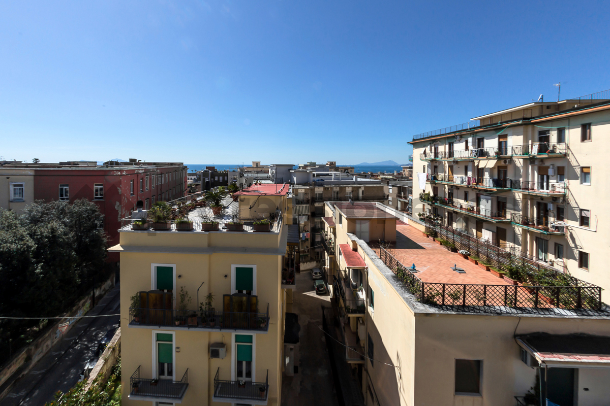 Foto 33 di 39 - Appartamento in vendita a Portici