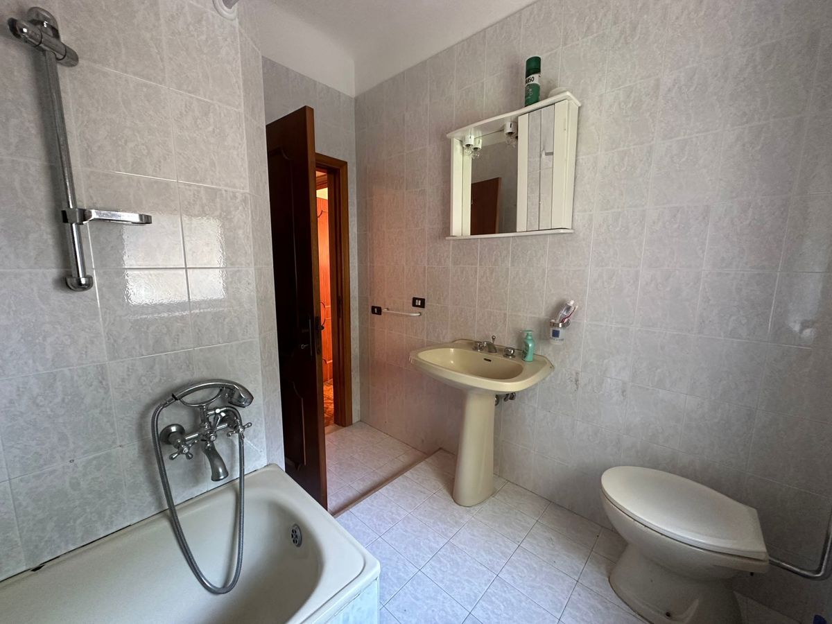 Foto 22 di 26 - Appartamento in vendita a Taranto