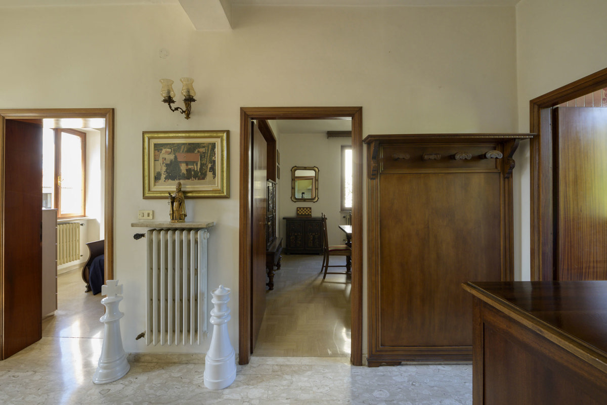 Foto 11 di 21 - Casa indipendente in vendita a Gubbio