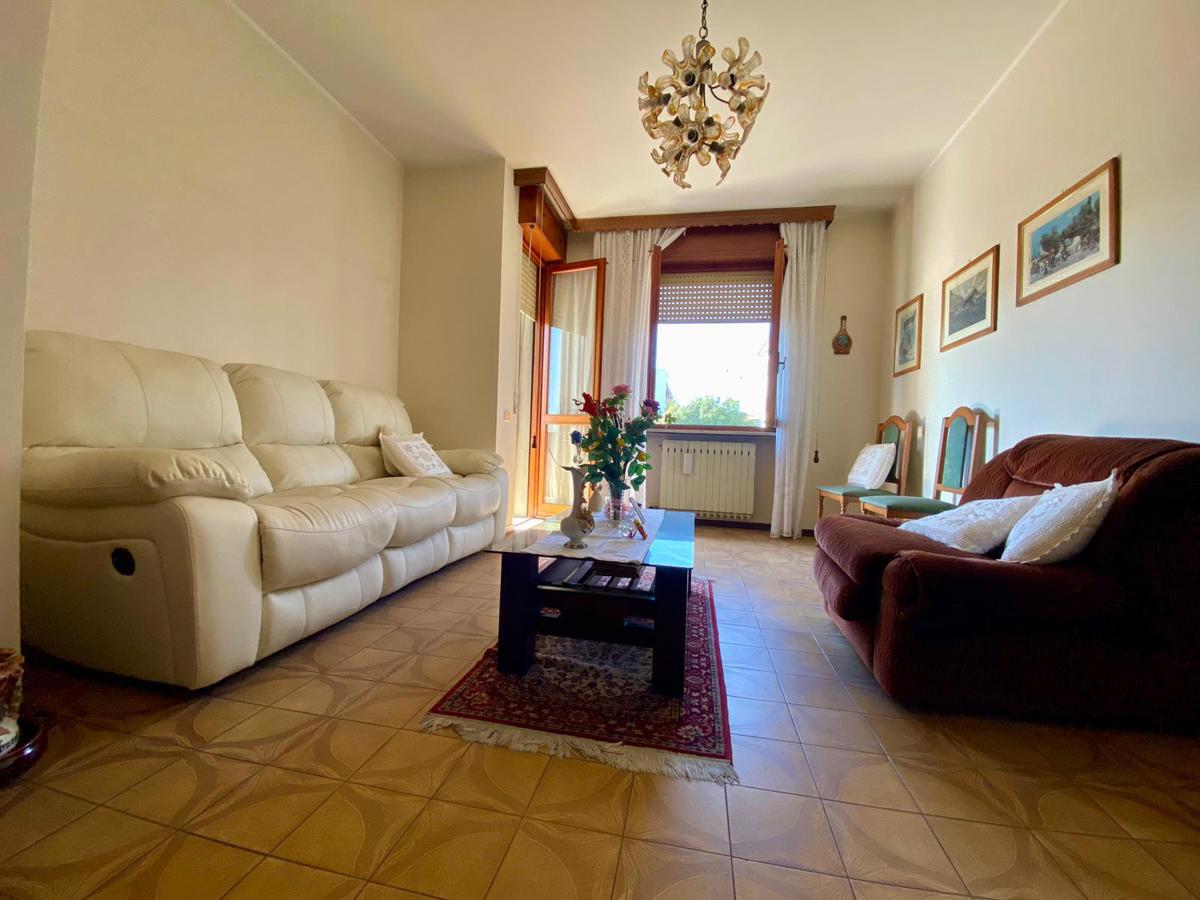 Foto 2 di 50 - Appartamento in vendita a Cremona