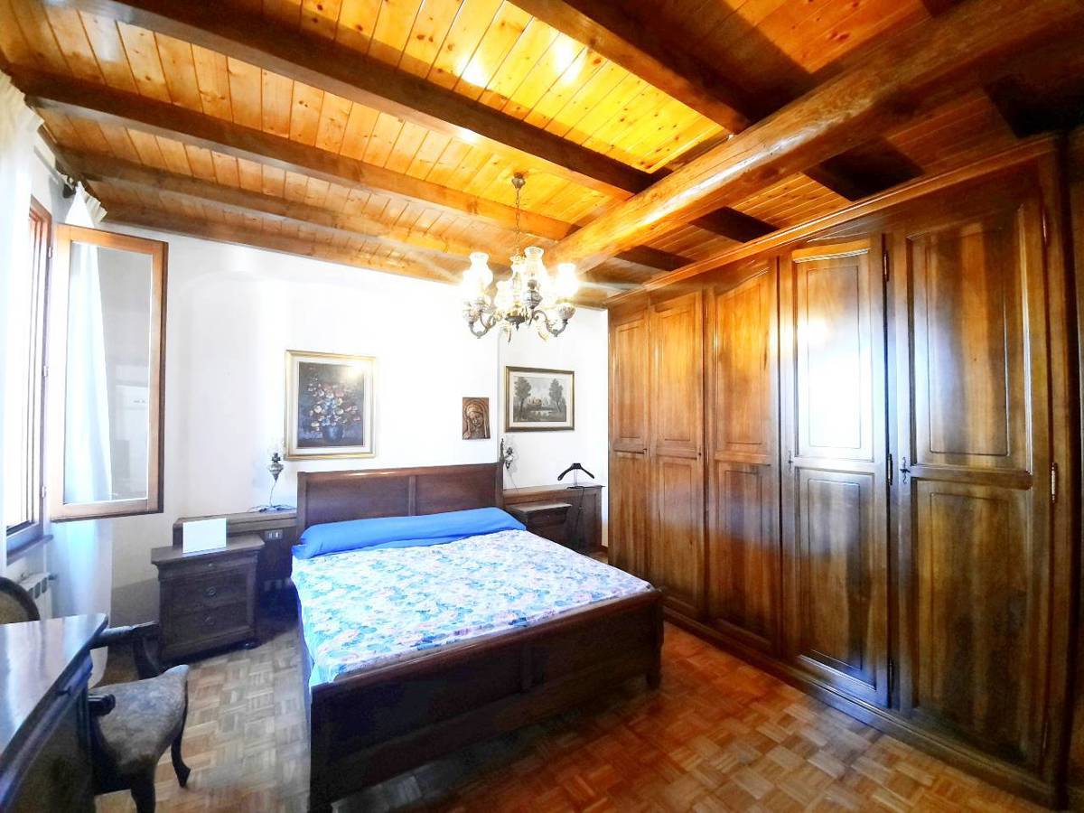 Foto 6 di 11 - Appartamento in vendita a Piacenza