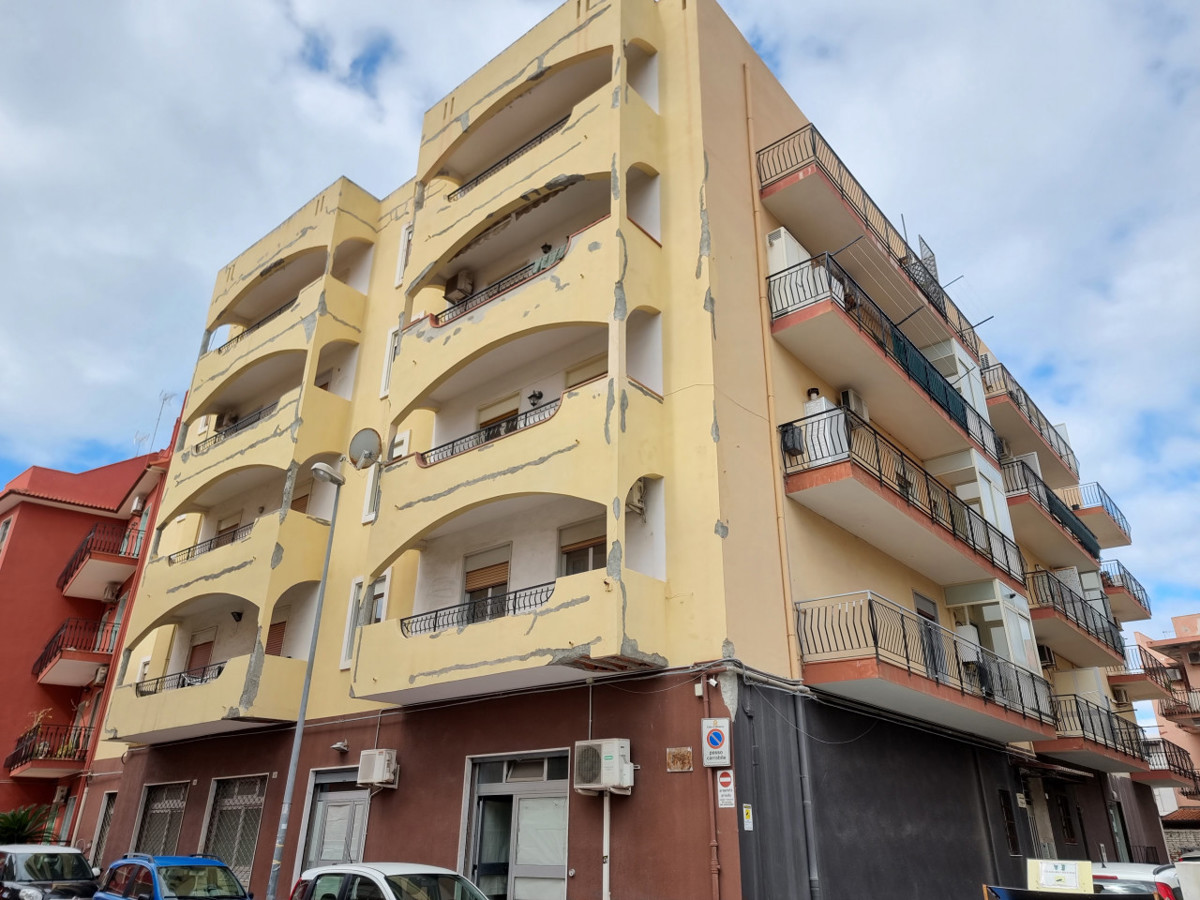 Foto 28 di 31 - Appartamento in vendita a Milazzo