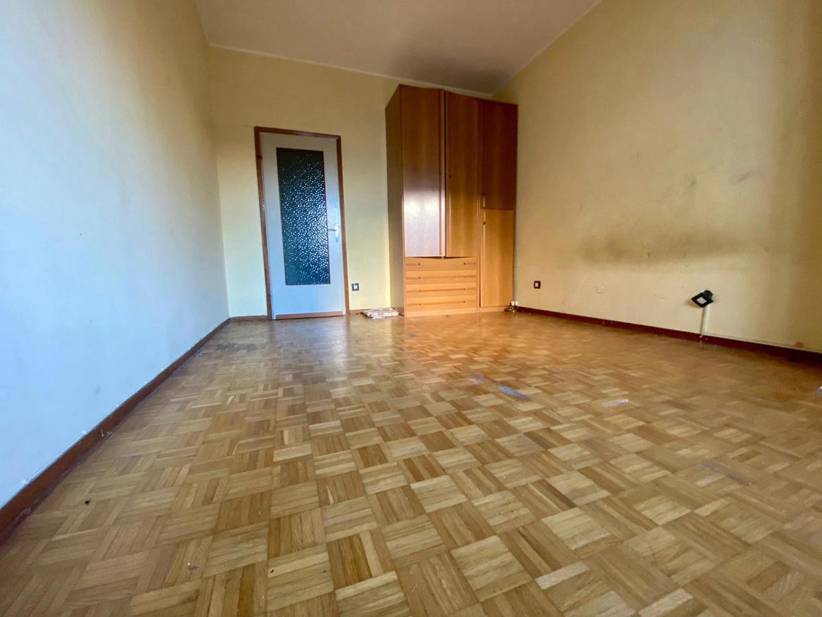Foto 28 di 30 - Appartamento in vendita a Cremona