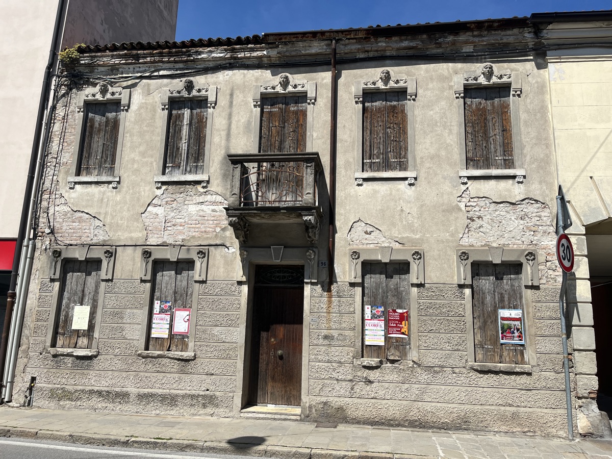 Foto 5 di 9 - Palazzo o stabile in vendita a Monselice