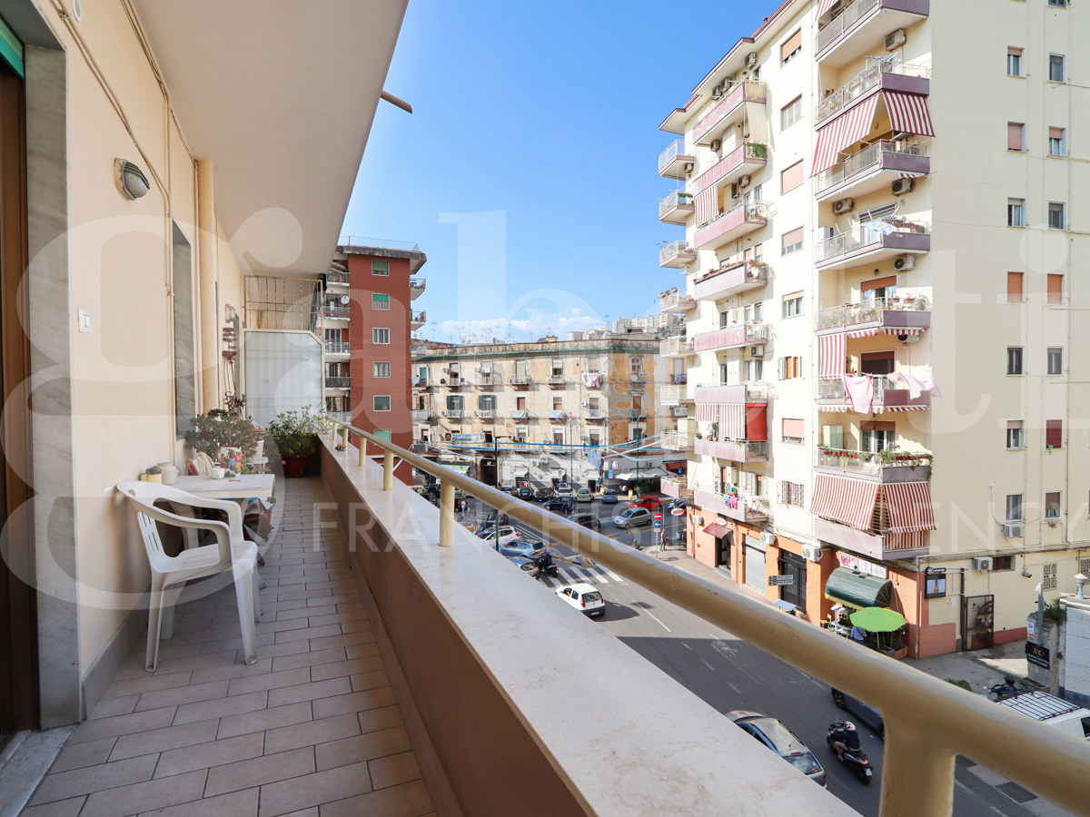 Foto 10 di 22 - Appartamento in vendita a Napoli
