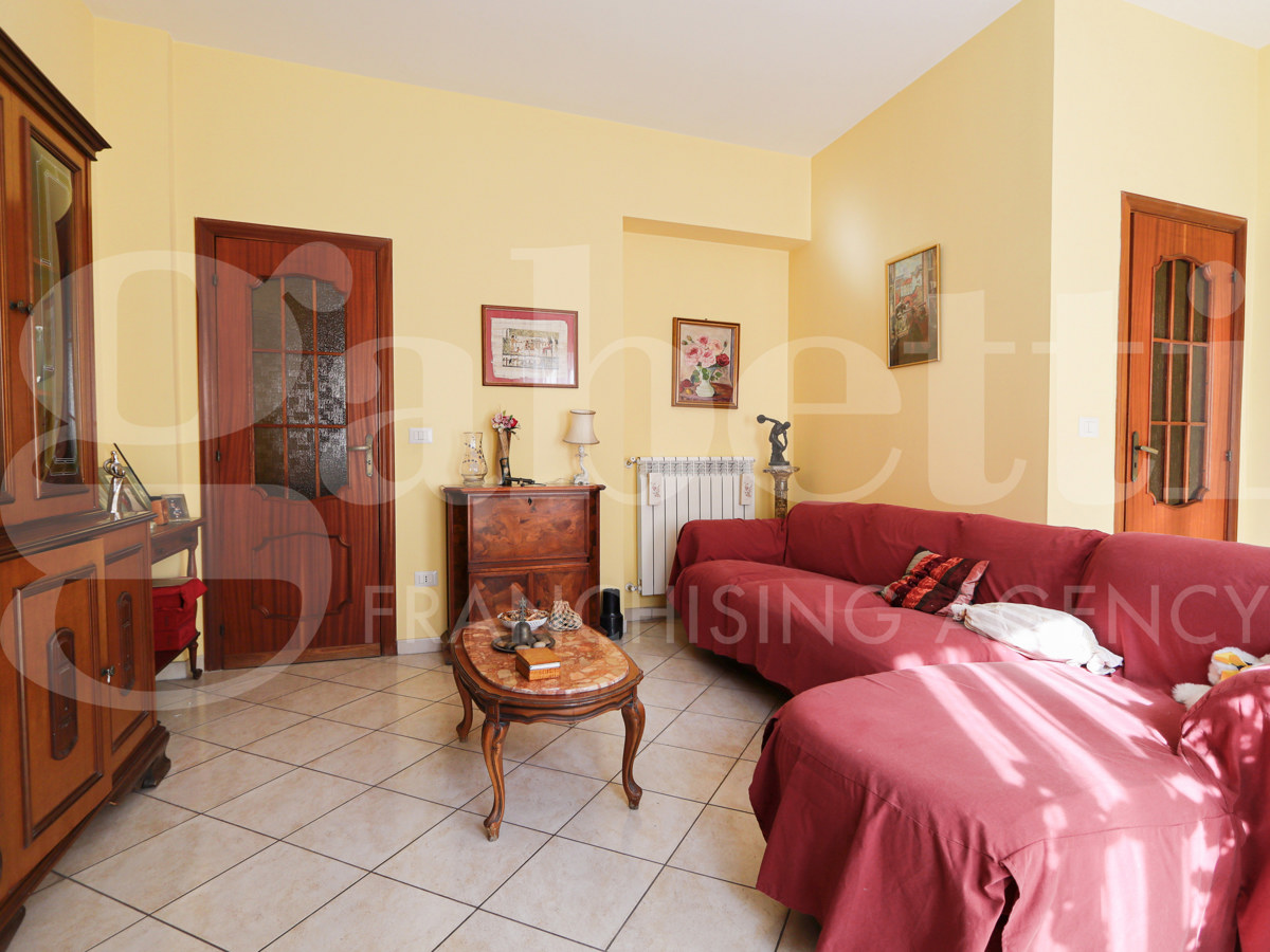 Foto 15 di 22 - Appartamento in vendita a Napoli