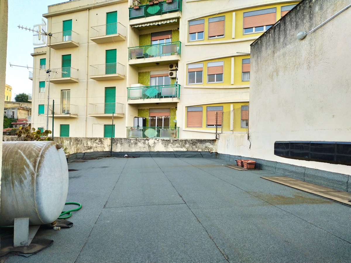 Foto 26 di 30 - Appartamento in vendita a Messina