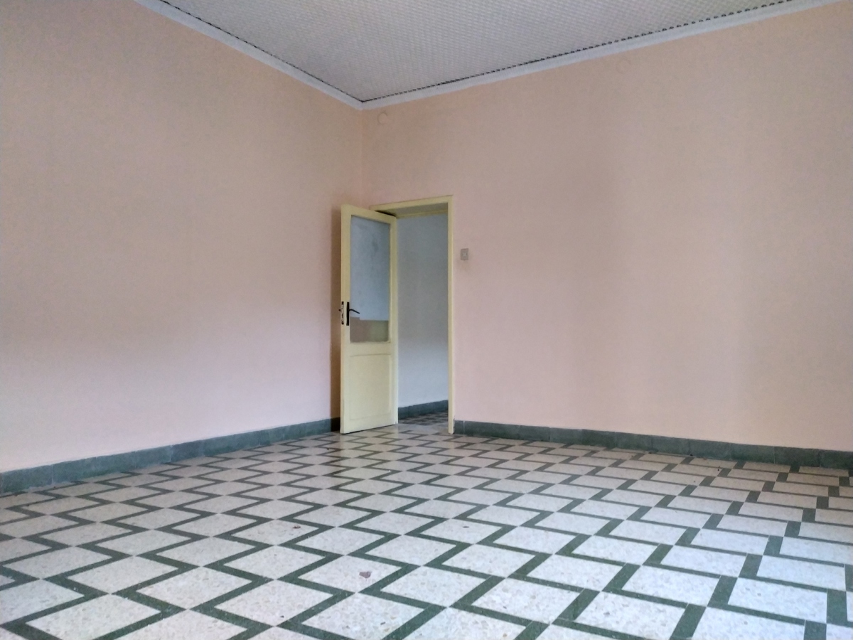 Foto 15 di 30 - Appartamento in vendita a Messina