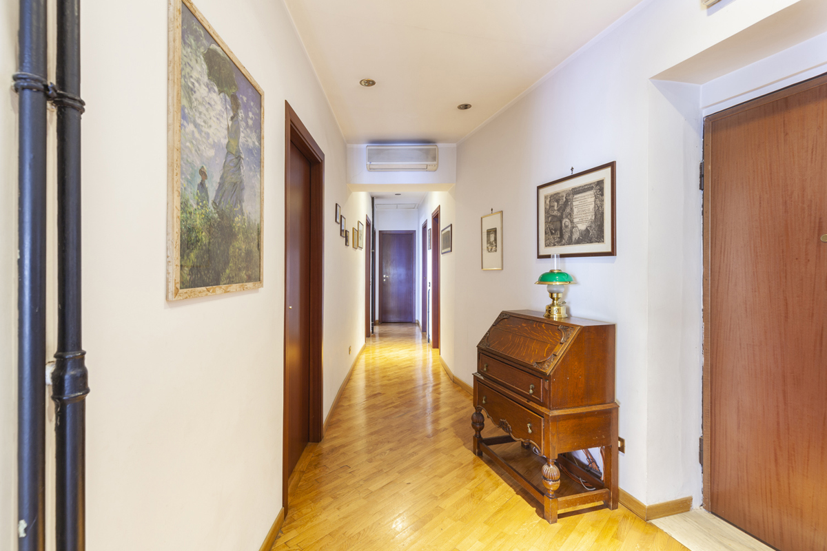 Foto 9 di 27 - Appartamento in vendita a Roma