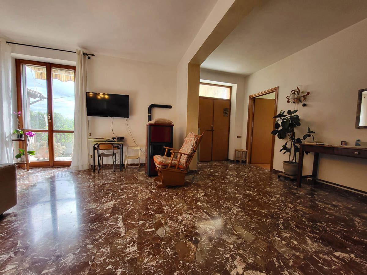 Foto 10 di 21 - Villa a schiera in vendita a Trevi
