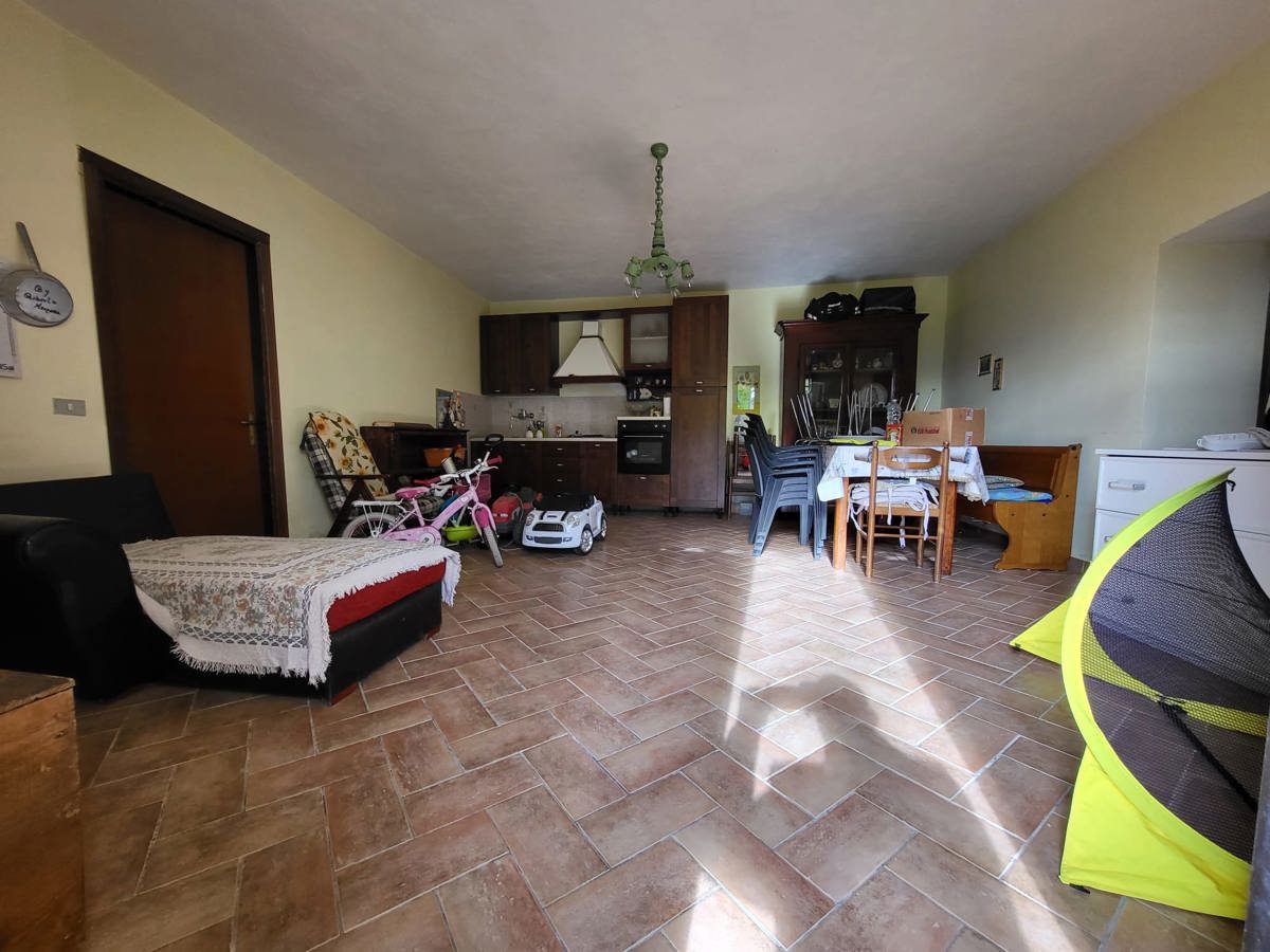 Foto 20 di 21 - Villa a schiera in vendita a Trevi