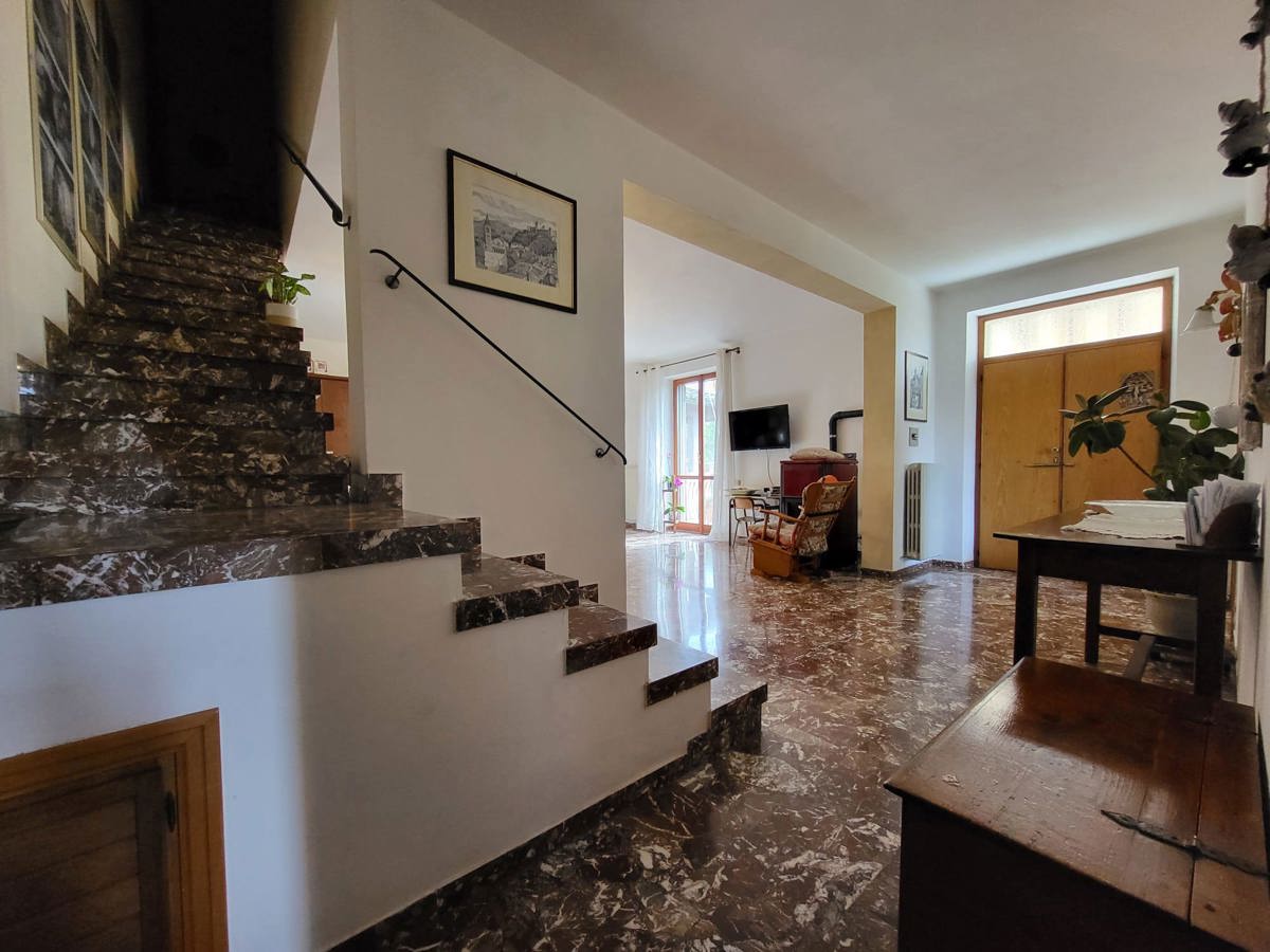Foto 14 di 21 - Villa a schiera in vendita a Trevi