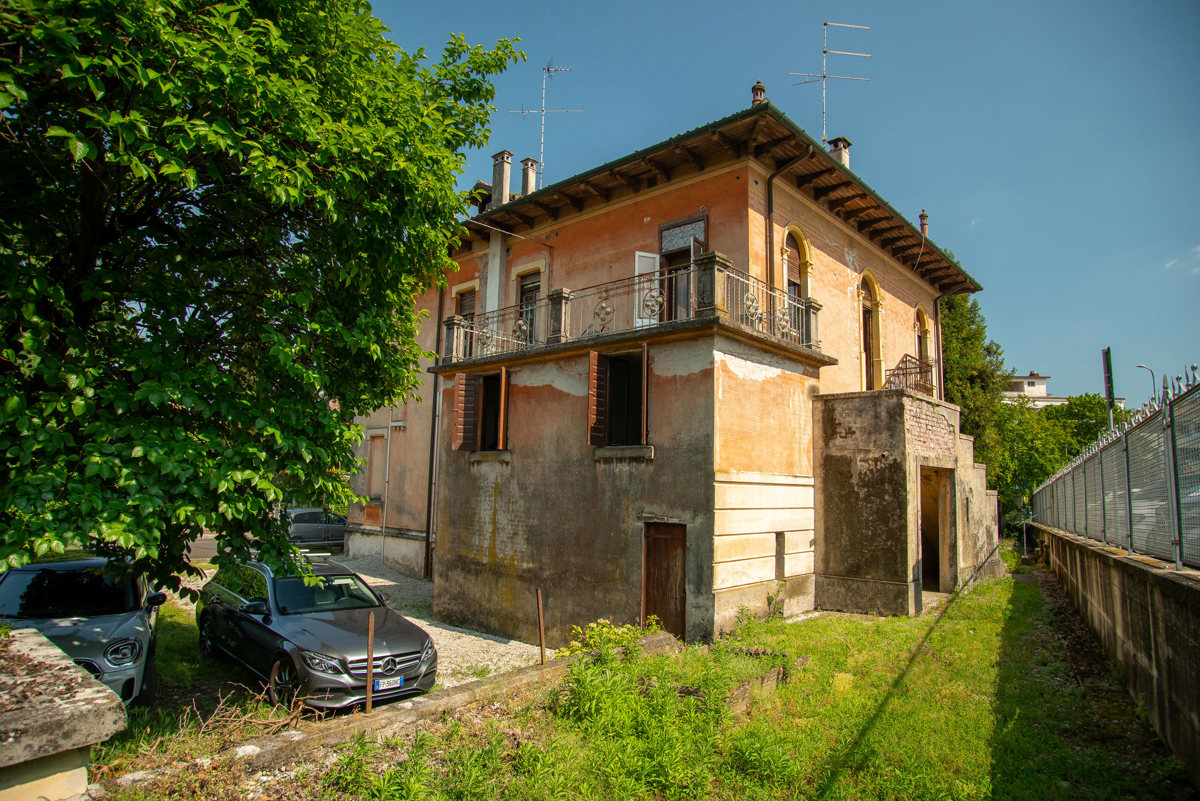 Foto 3 di 30 - Villa in vendita a Conegliano