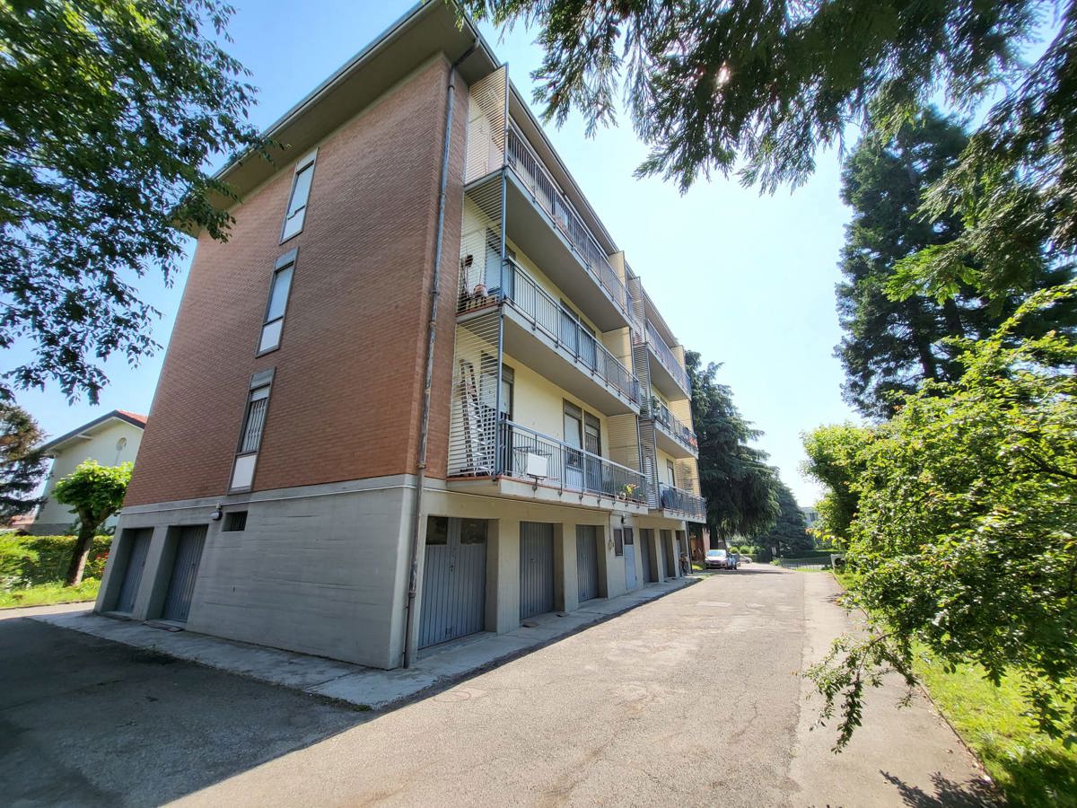 Foto 2 di 28 - Appartamento in vendita a Reggio Emilia