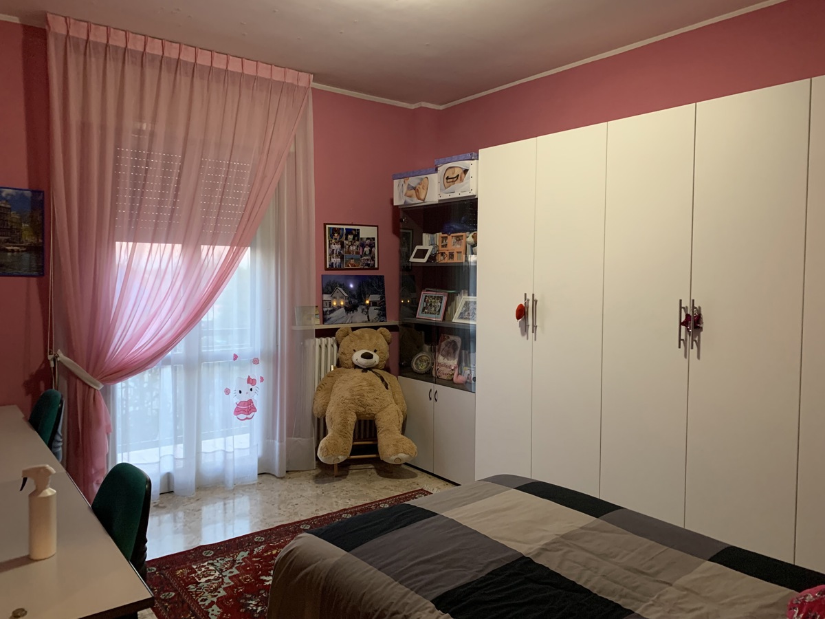 Foto 19 di 28 - Appartamento in vendita a Reggio Emilia