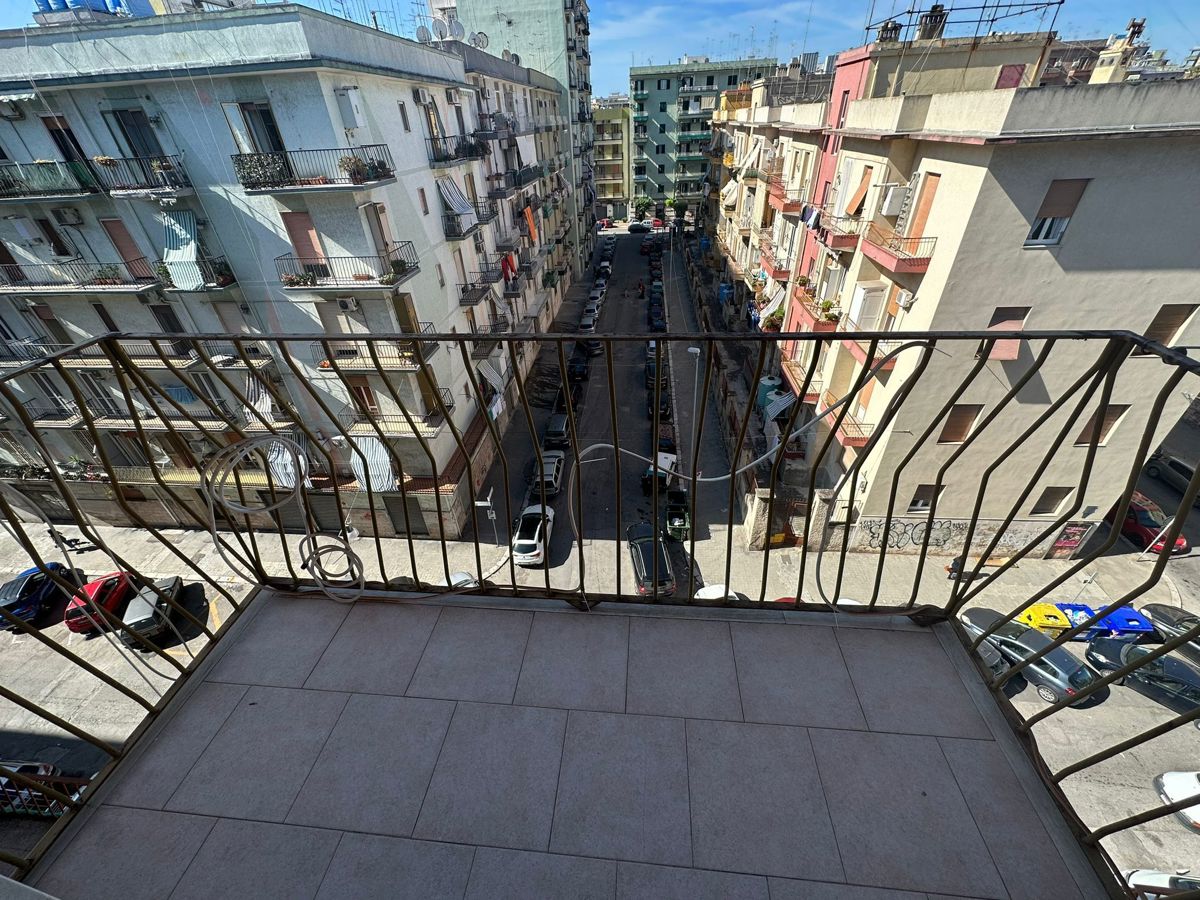 Foto 21 di 23 - Appartamento in vendita a Taranto